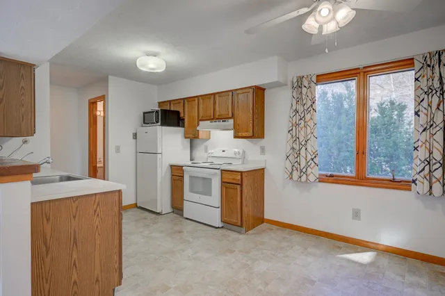 $1,800 | 17 Woodland Pines Road, Unit 17, Bartlett, NH 03845