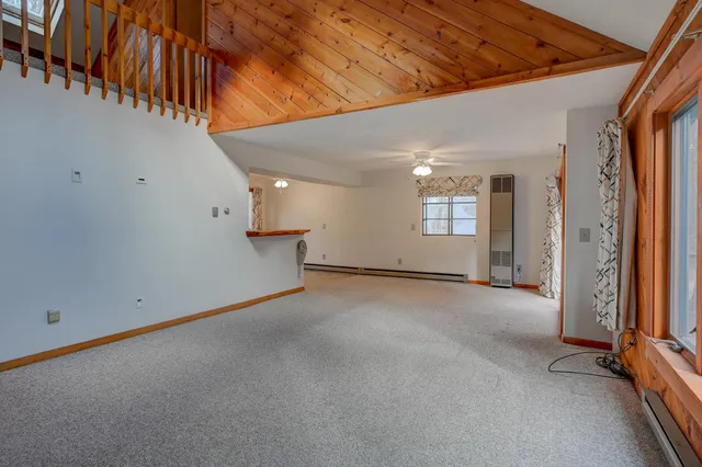 $1,800 | 17 Woodland Pines Road, Unit 17, Bartlett, NH 03845