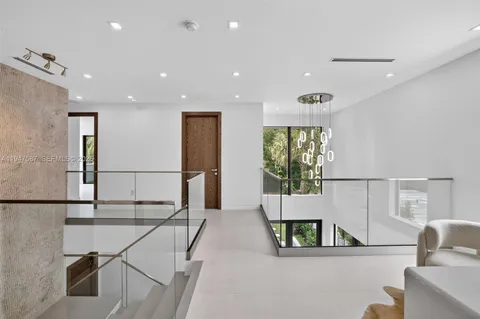 $2,499,000 | 604 Southwest 7th Street, Fort Lauderdale, FL 33315