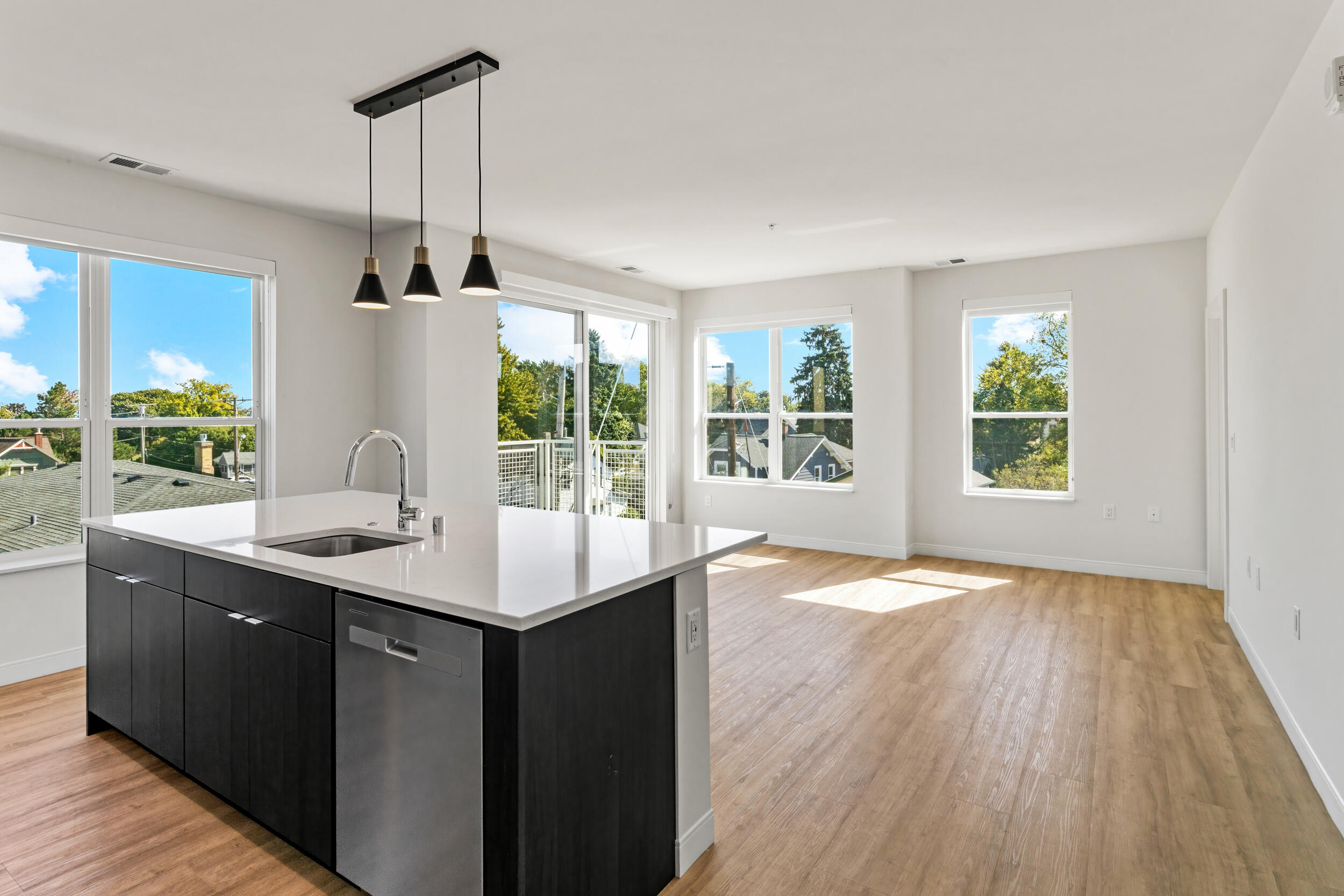 5945 6th Avenue, Unit 211 Kenosha, WI 53140 - Photo 2 of 27 IMG_0526