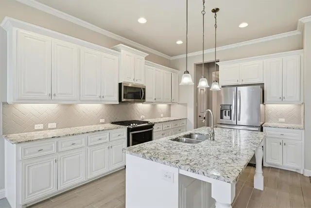 $2,175 | 513 Mistflower Springs Drive, Leander, TX 78641