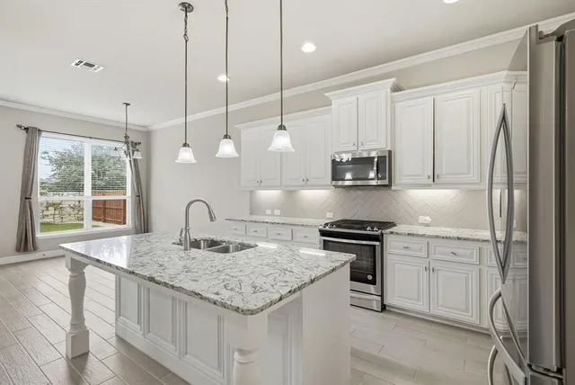 $2,175 | 513 Mistflower Springs Drive, Leander, TX 78641