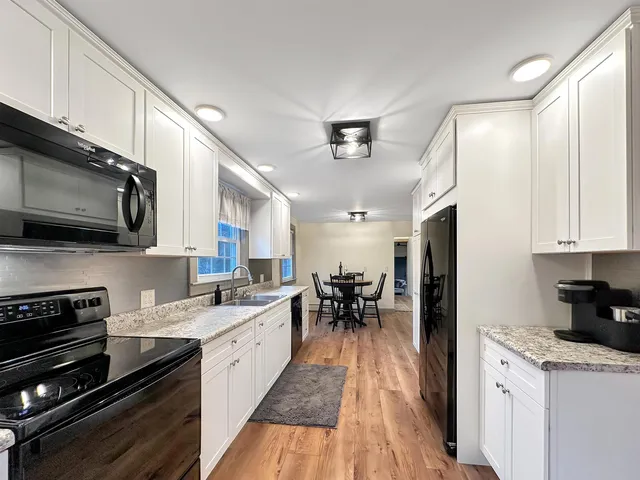 $895,000 | 386 South Hill Road, Colebrook, NH 03576