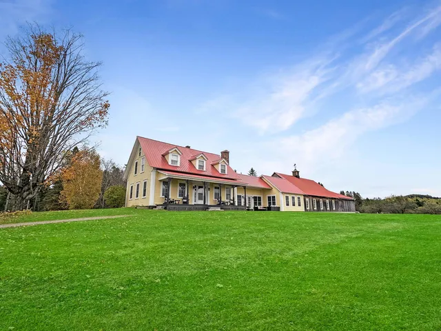 $895,000 | 386 South Hill Road, Colebrook, NH 03576