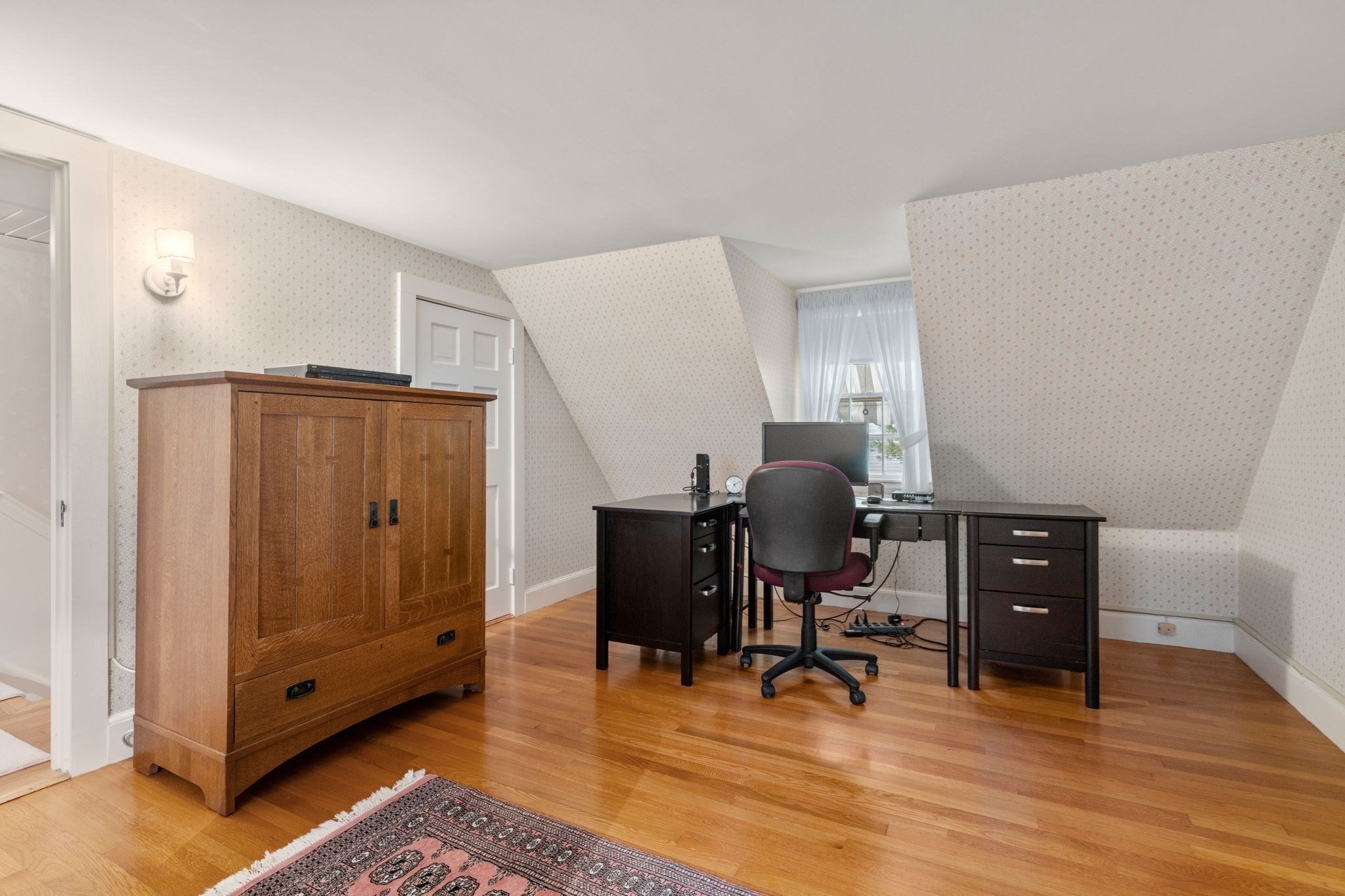 9 Oakley Road Dover, MA 02030 - Photo 17 of 37 Gallery Image 17