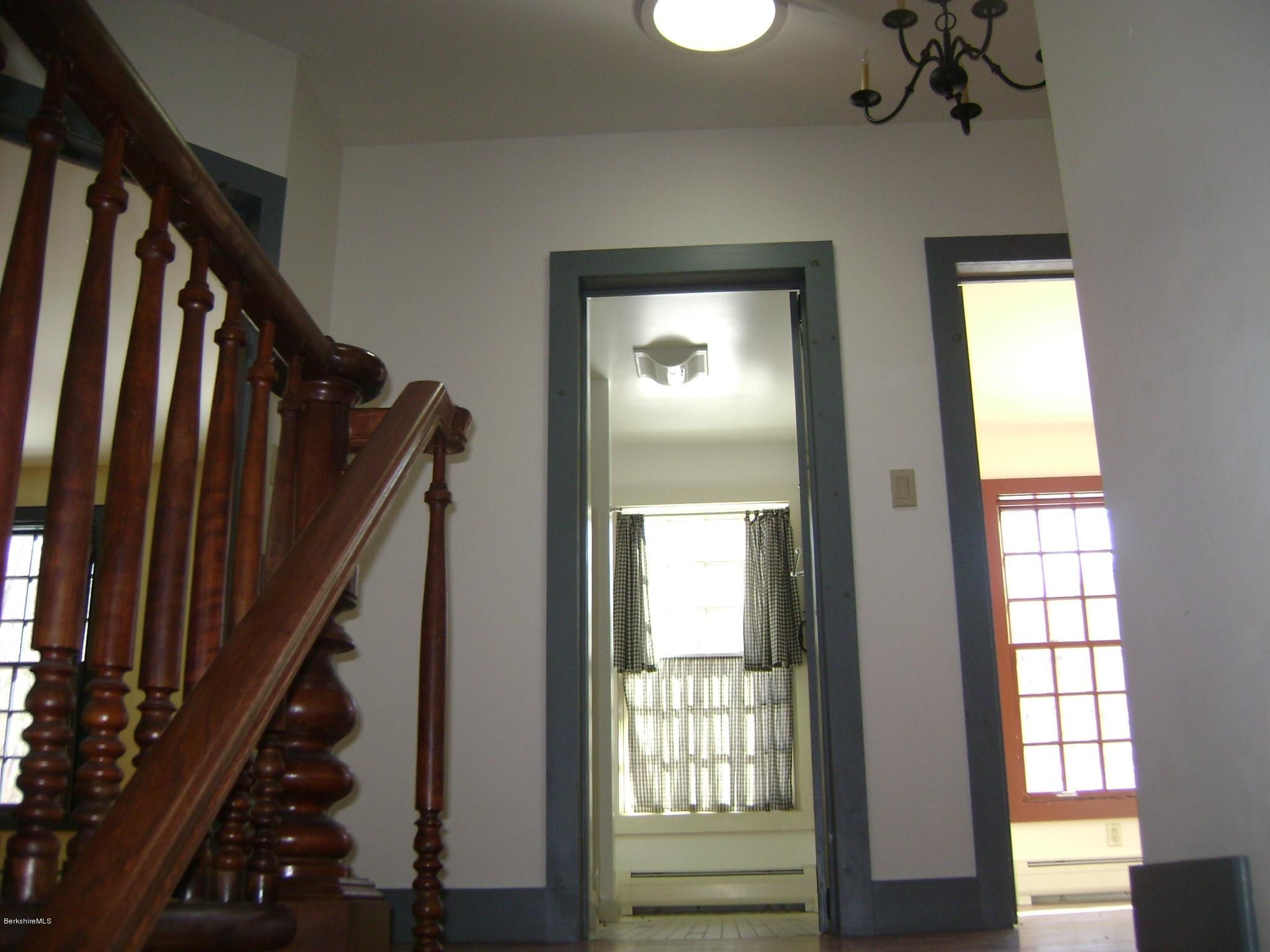 2540 Mason Hill Road Pownal, VT 05261 - Photo 13 of 38 013