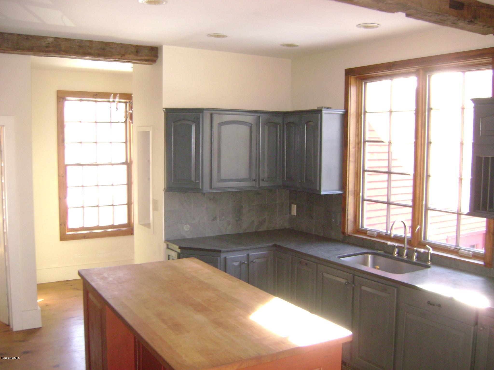 2540 Mason Hill Road Pownal, VT 05261 - Photo 14 of 38 014