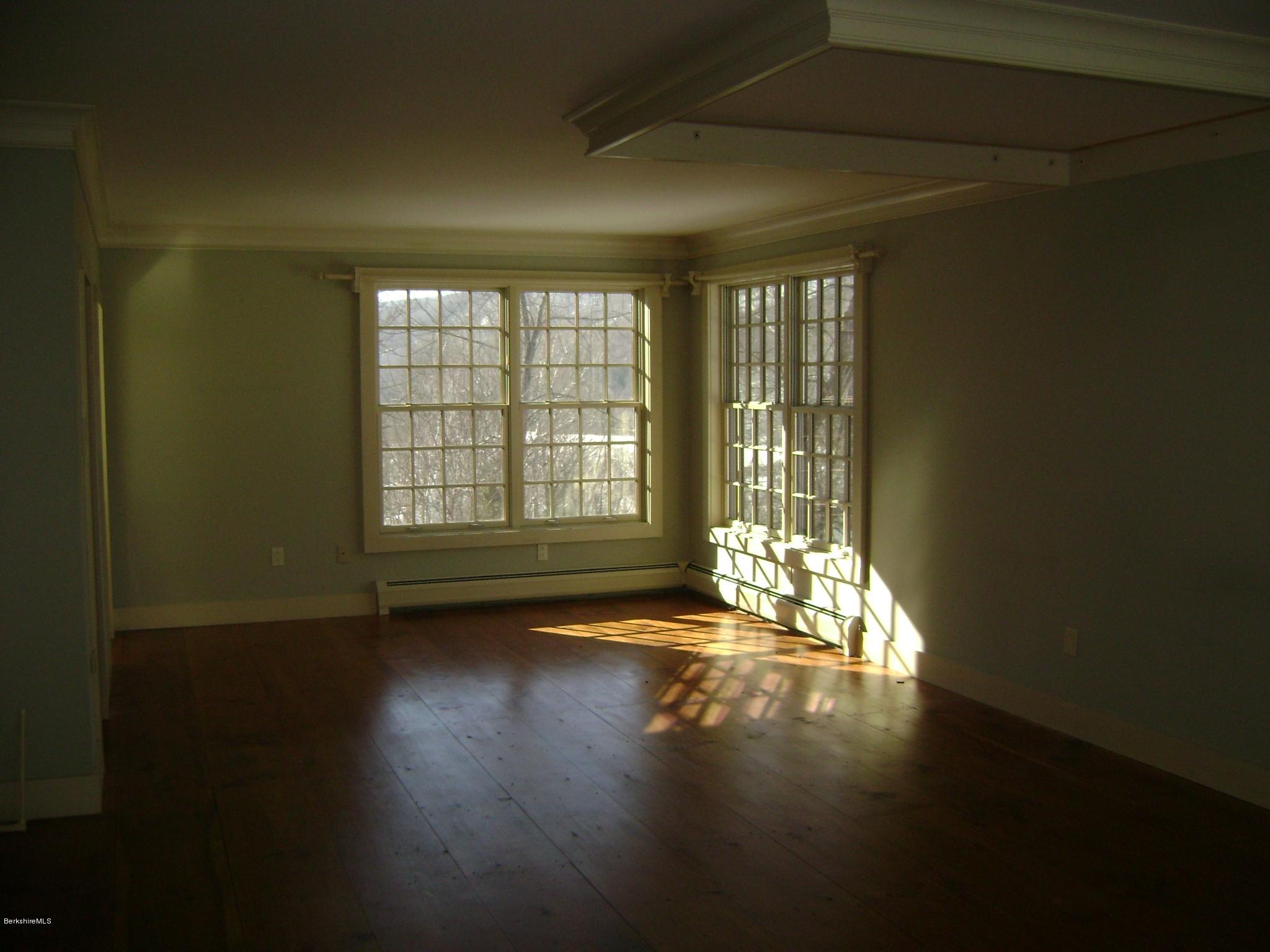 2540 Mason Hill Road Pownal, VT 05261 - Photo 8 of 38 008