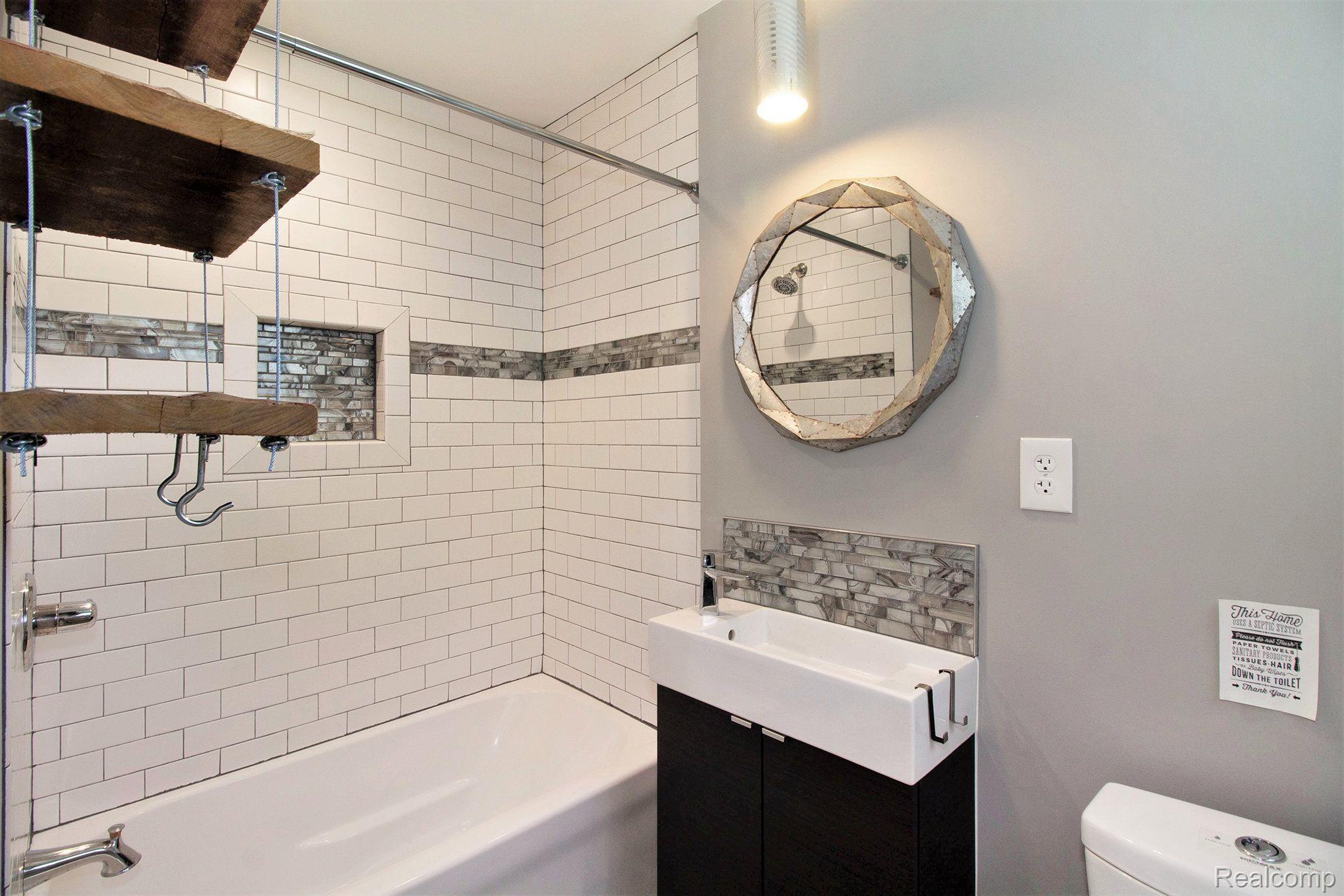 3277 Ripple Way White Lake, MI 48383 - Photo 23 of 32 Gallery Image 23