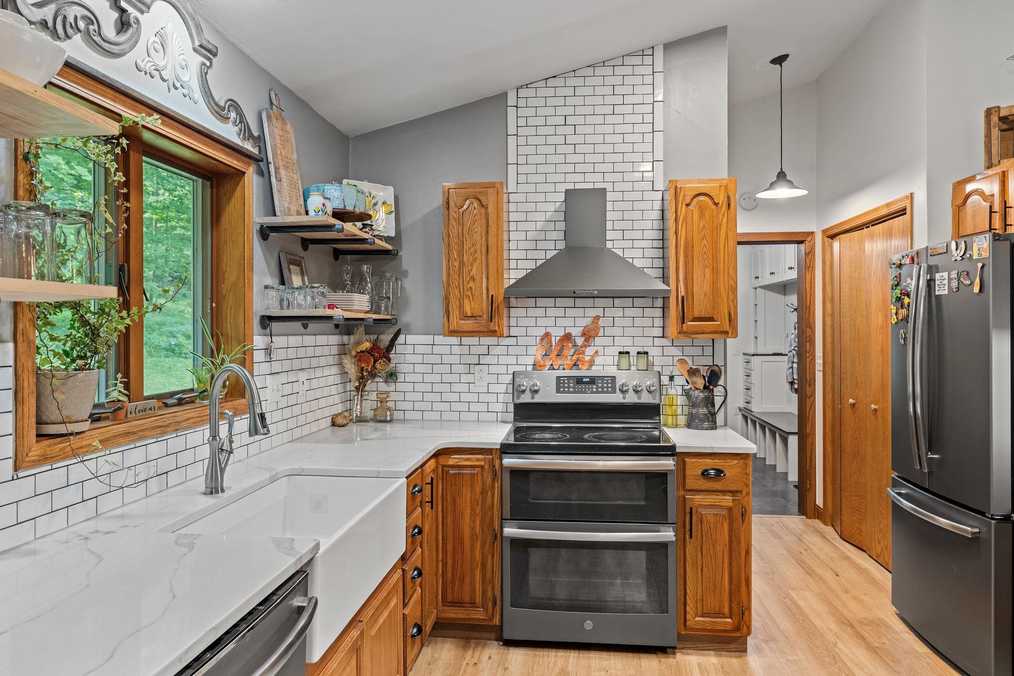 S2480 Meadowview Road Reedsburg, WI 53959 - Photo 22 of 69 Gallery Image 22