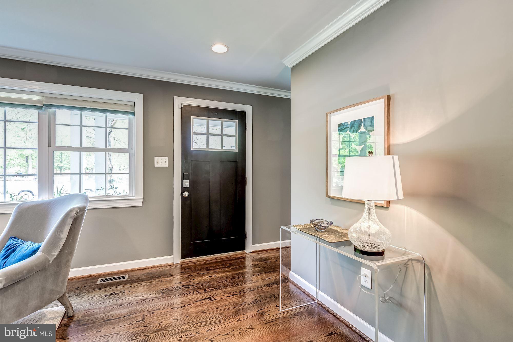 503 Ware Street Southwest Vienna, VA 22180 - Photo 5 of 59 Gallery Image 5