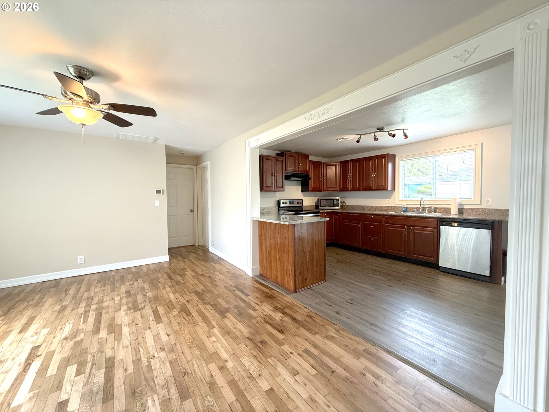 250 44th Street Springfield, OR 97478 - Photo 6 of 26 Kitchen/Living Room