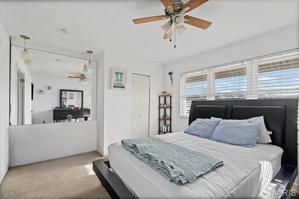 $95,500 | 7451 Hazelcrest Drive, Hazelwood, MO 63042