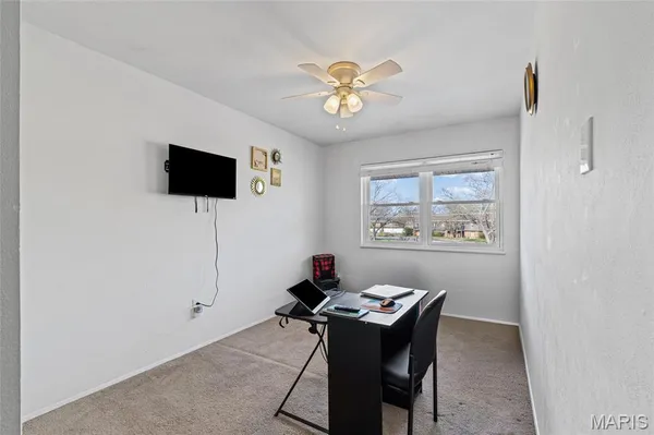 $95,500 | 7451 Hazelcrest Drive, Hazelwood, MO 63042