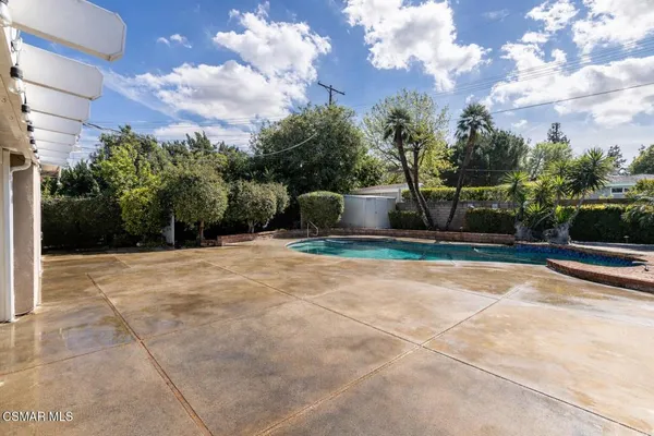 $1,279,000 | 22312 Mobile Street, Woodland Hills, CA 91303