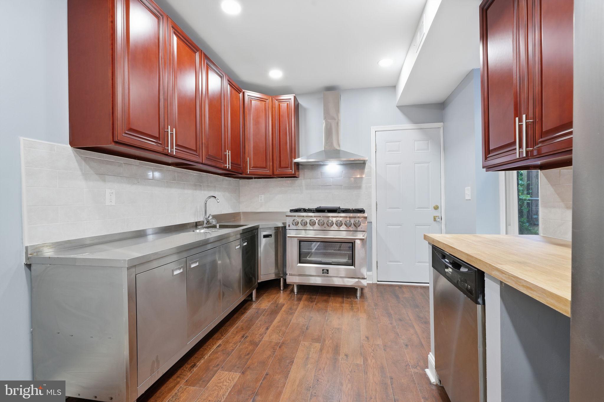 2916 Page Street Philadelphia, PA 19121 - Photo 10 of 31