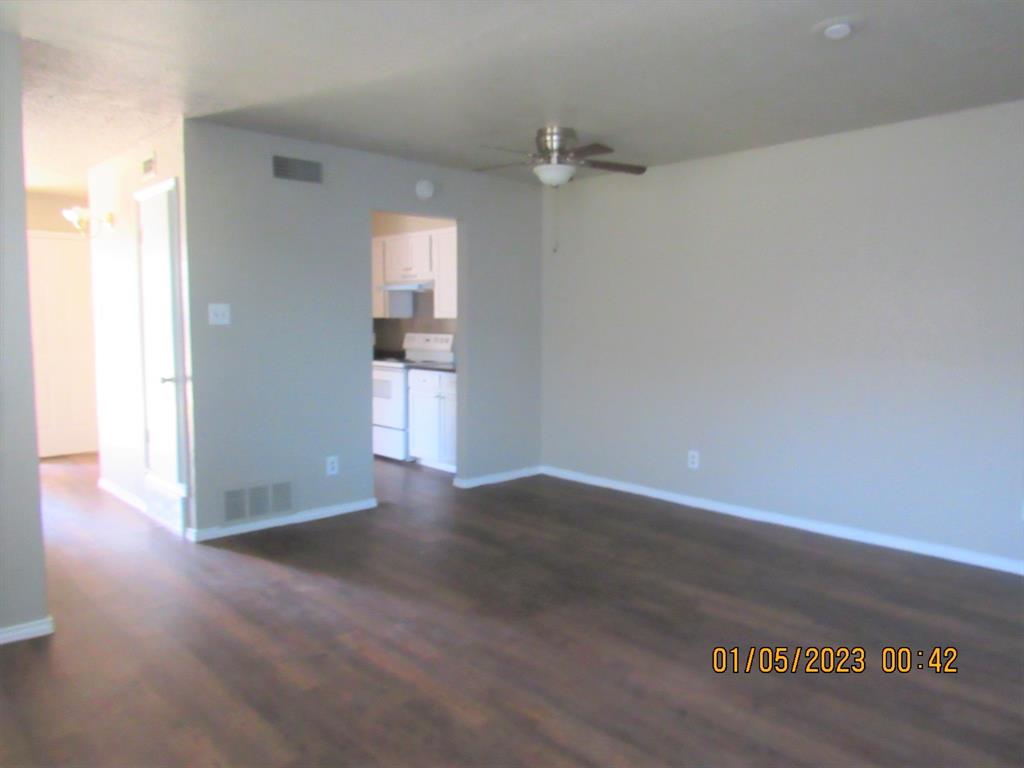 2806 Ridgecrest Drive, Unit 2804 Fort Worth, TX 76133 - Photo 2 of 6