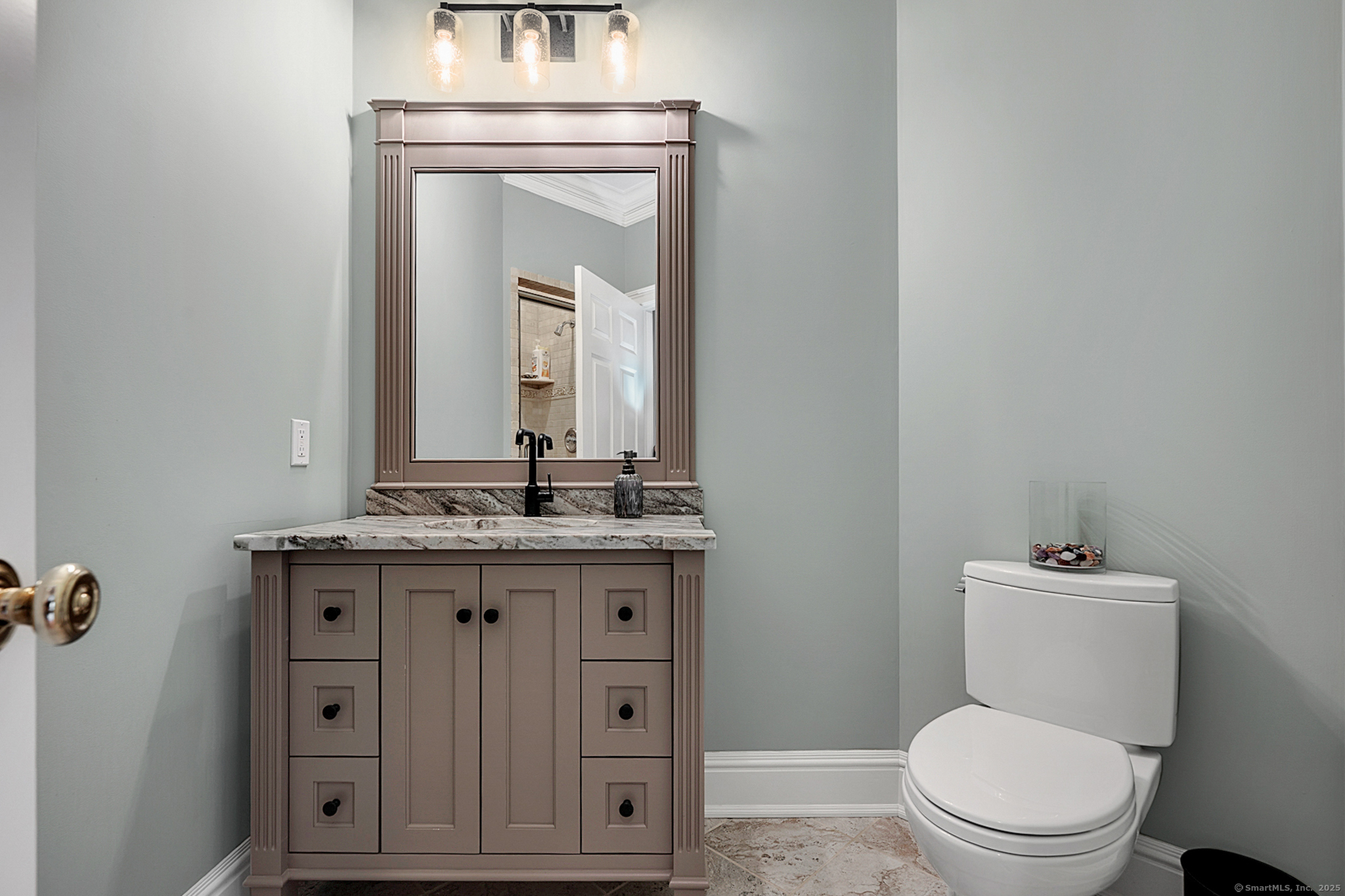 93 Hattertown Road Newtown, CT 06470 - Photo 15 of 40