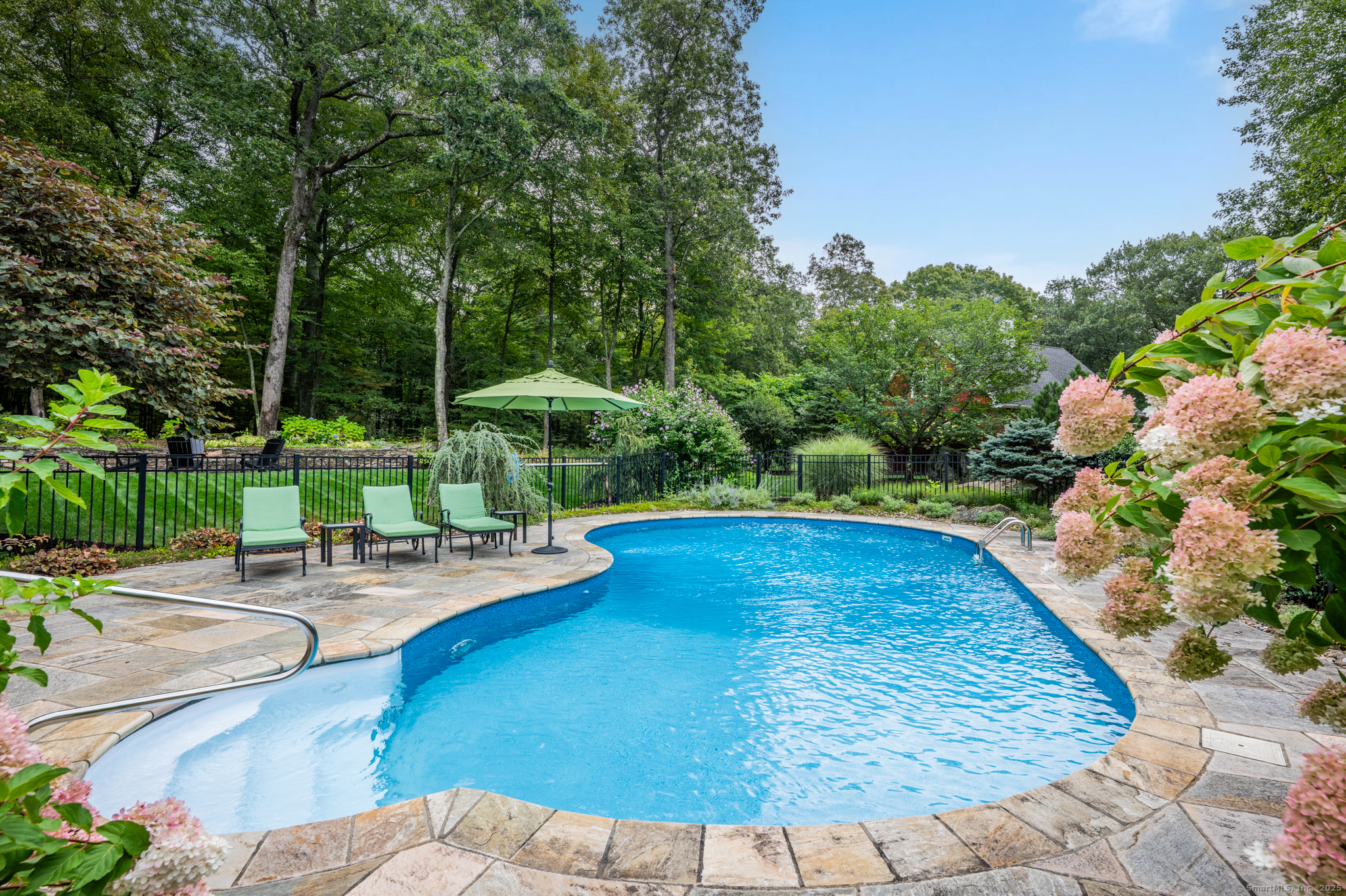 93 Hattertown Road Newtown, CT 06470 - Photo 28 of 40
