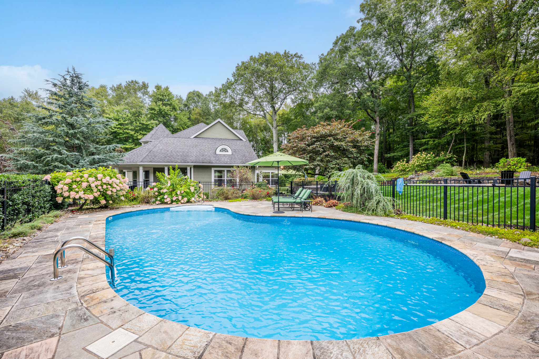 93 Hattertown Road Newtown, CT 06470 - Photo 30 of 40