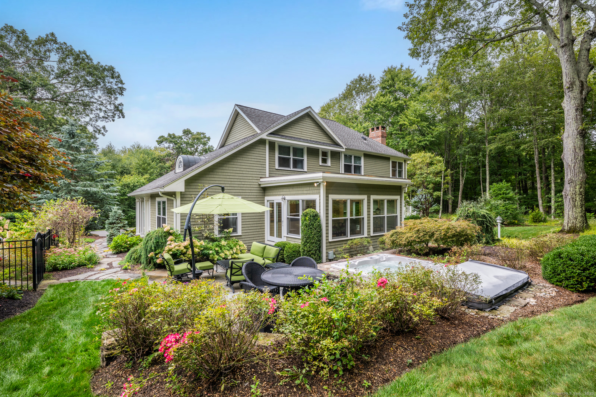 93 Hattertown Road Newtown, CT 06470 - Photo 33 of 40