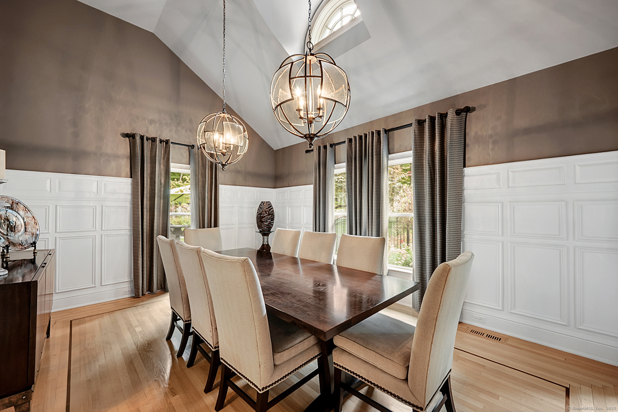 93 Hattertown Road Newtown, CT 06470 - Photo 8 of 40