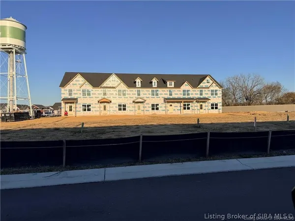 $248,900 | 109 Nighthawk Place, New Albany, IN 47150