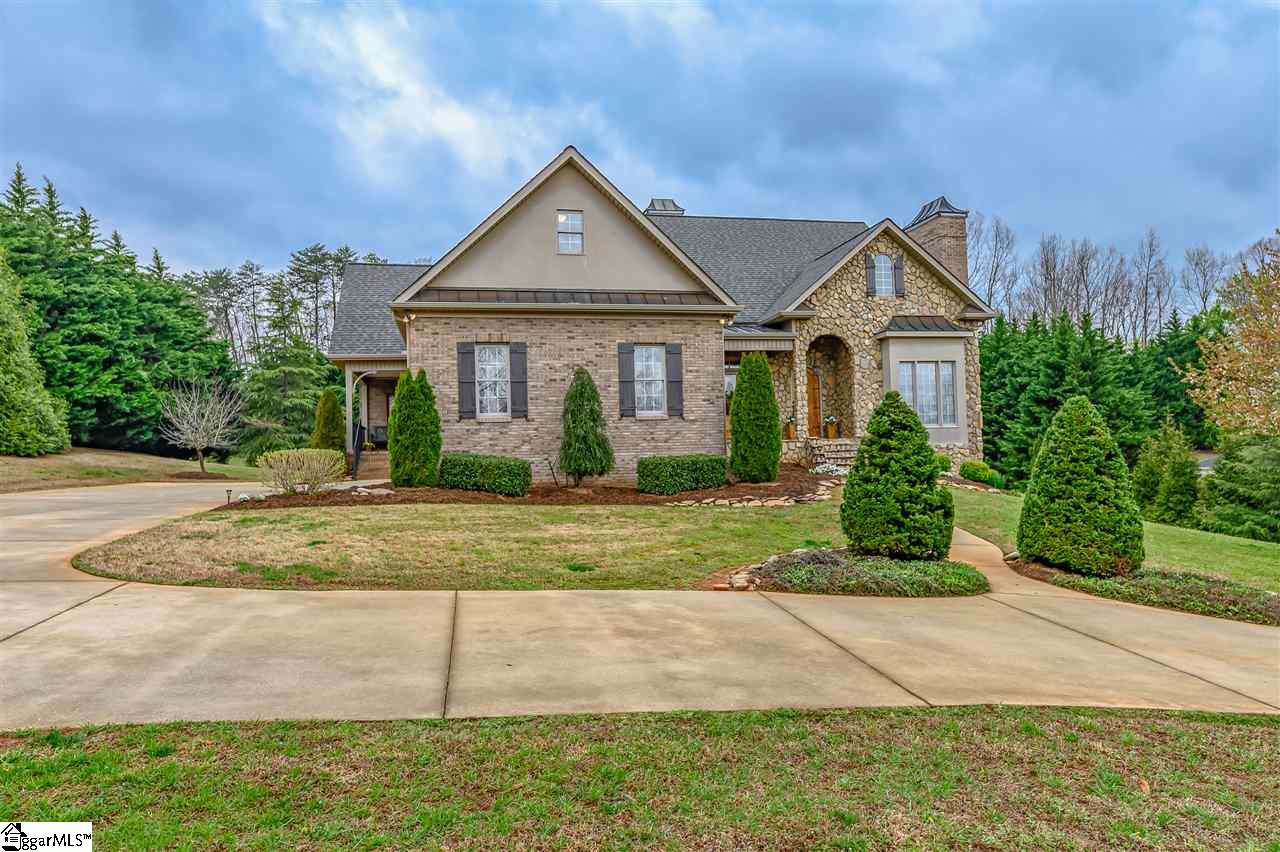 20 Bay Point Way Taylors, SC 29687 - Photo 2 of 36 Gallery Image 2