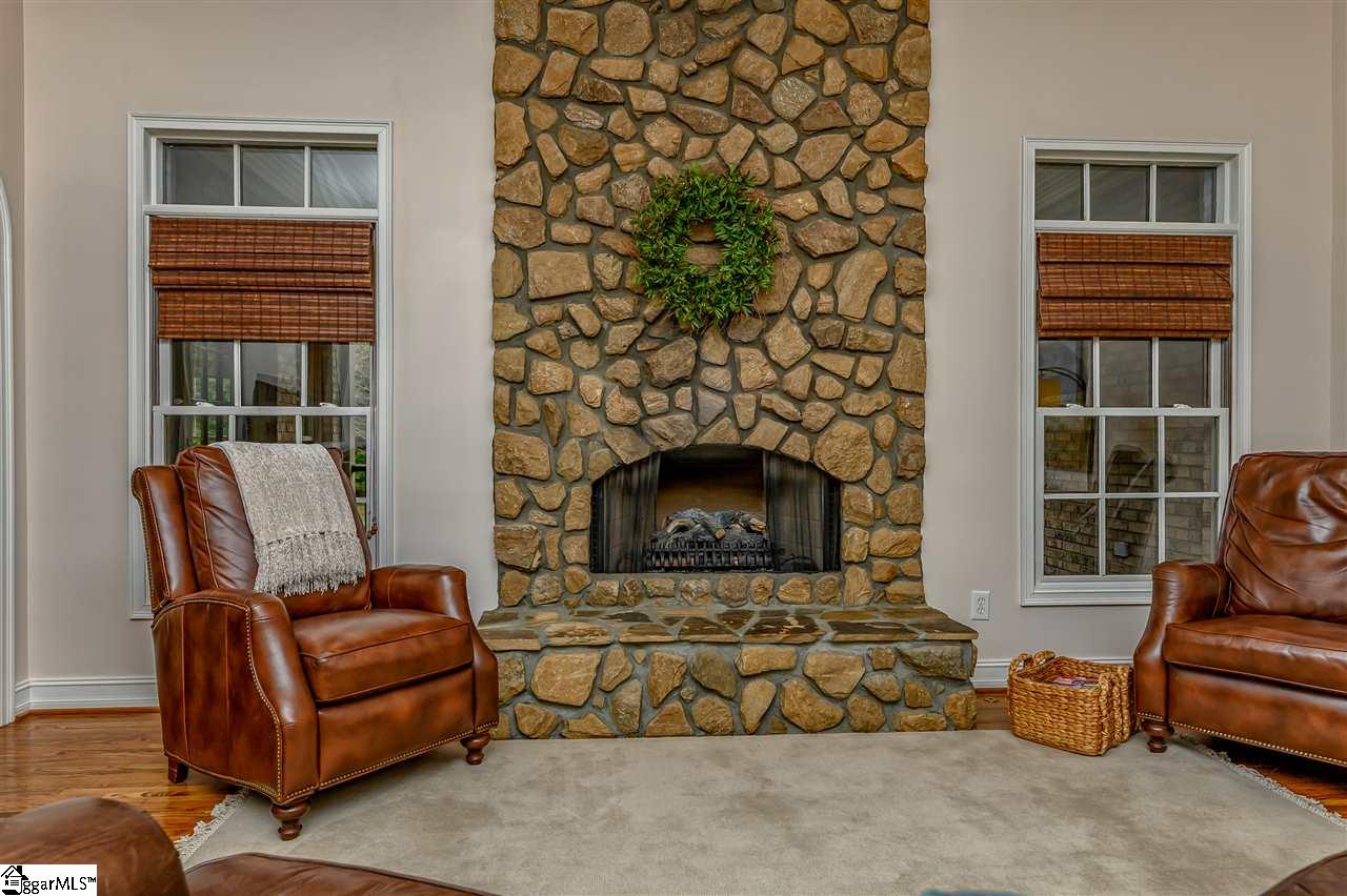 20 Bay Point Way Taylors, SC 29687 - Photo 11 of 36 Gallery Image 11