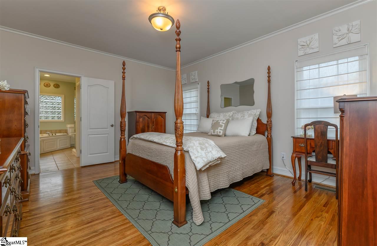 20 Bay Point Way Taylors, SC 29687 - Photo 14 of 36 Gallery Image 14