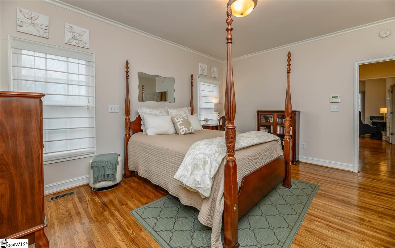 20 Bay Point Way Taylors, SC 29687 - Photo 15 of 36 Gallery Image 15