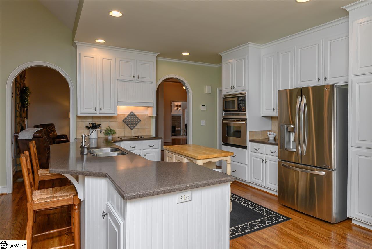 20 Bay Point Way Taylors, SC 29687 - Photo 25 of 36 Gallery Image 25