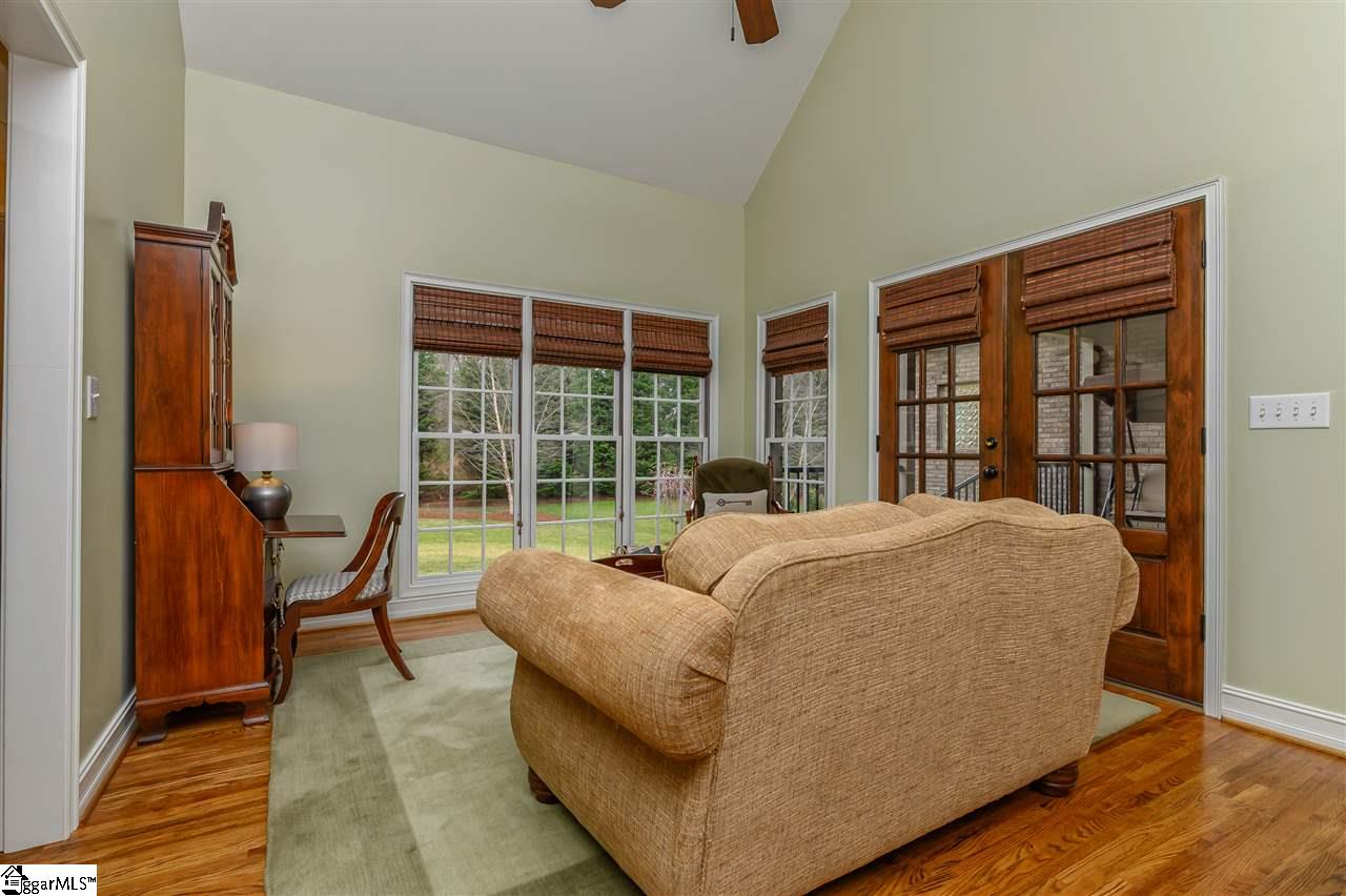 20 Bay Point Way Taylors, SC 29687 - Photo 26 of 36 Gallery Image 26