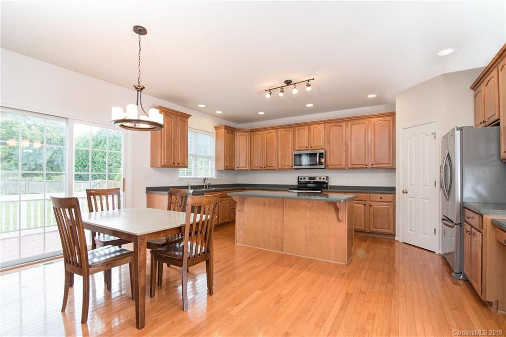 4303 Sunset Rose Drive Fort Mill, SC 29708 - Photo 9 of 32 Gallery Image 9
