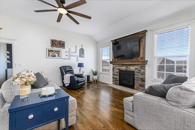 $529,950 | 6988 141st Street, Basehor, KS 66007