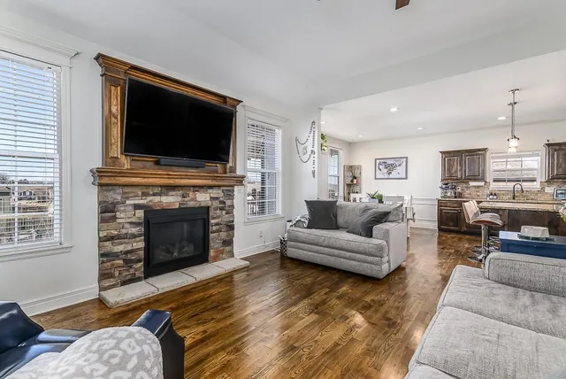 $529,950 | 6988 141st Street, Basehor, KS 66007