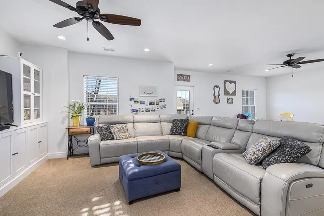 $529,950 | 6988 141st Street, Basehor, KS 66007