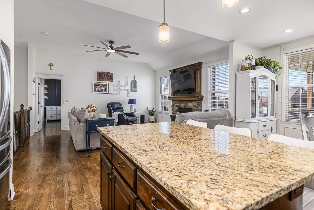 6988 141st Street Basehor, KS 66007 - Photo 10 of 41