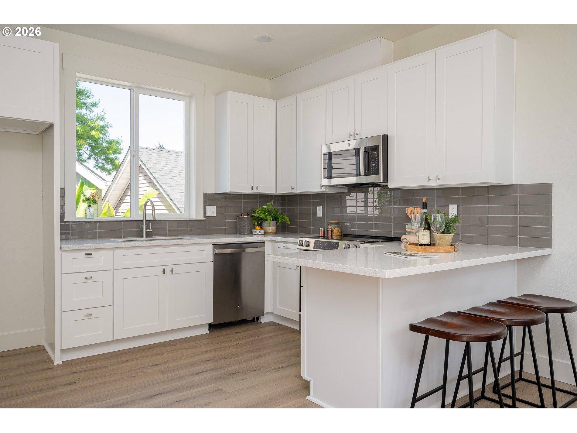 95 Northeast 78th Avenue Portland, OR 97213 - Photo 8 of 28