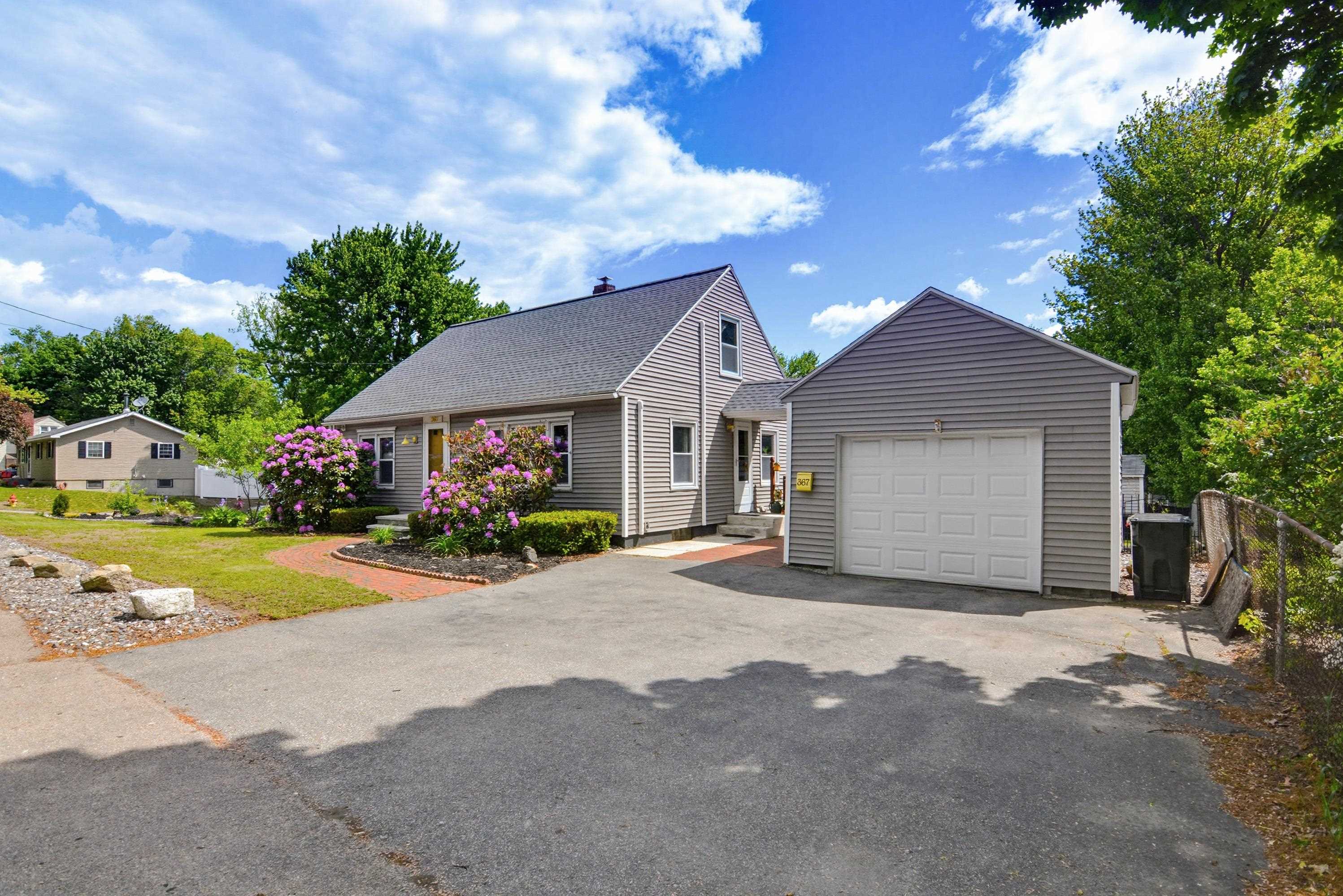 367 Mammoth Road Manchester, NH 03109 - Photo 1 of 37 Gallery Image 1