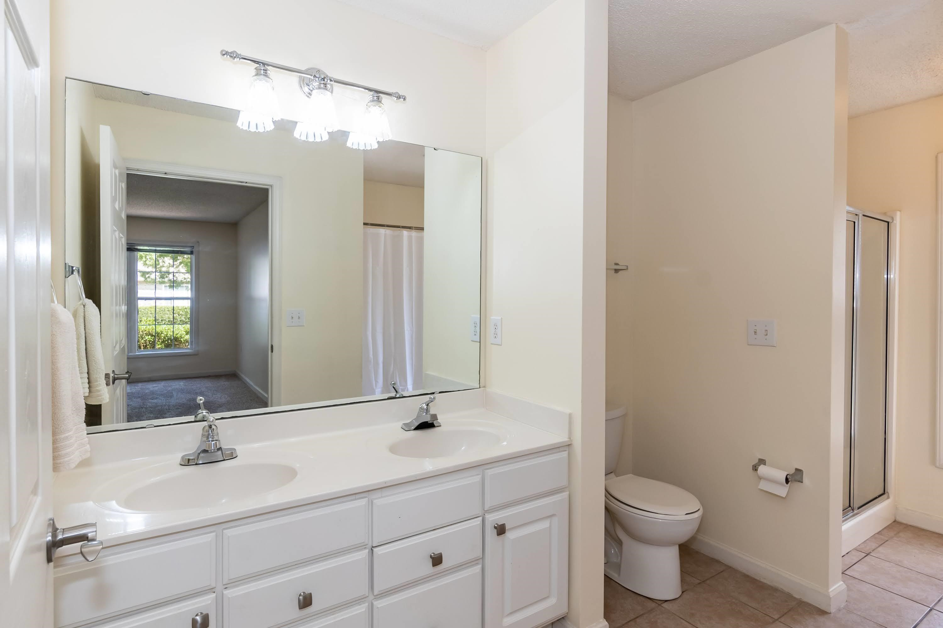 2511 Huntscroft Lane, Unit 102 Raleigh, NC 27617 - Photo 13 of 19 Owners bath