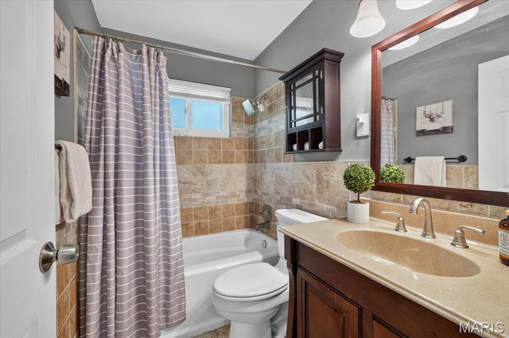 10915 Ridge Forest Drive St. Louis, MO 63123 - Photo 23 of 35