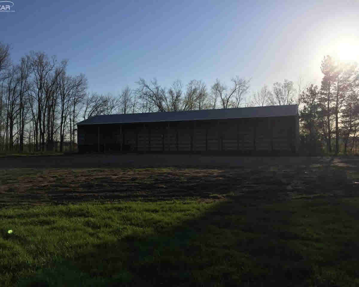 2686 Vandekarr Road Owosso, MI 48867 - Photo 5 of 25 21348609-4.JPG