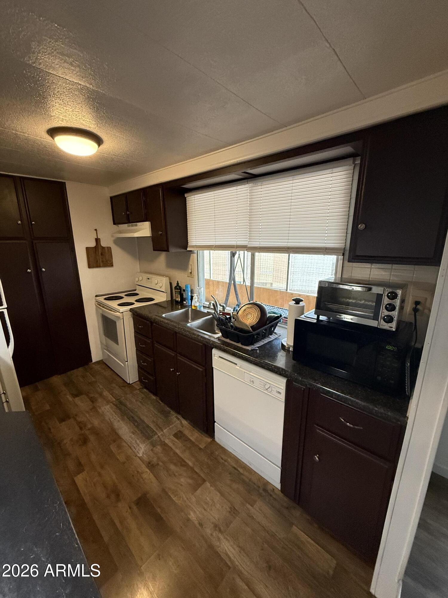 9501 East Broadway Road, Unit 95 Mesa, AZ 85208 - Photo 11 of 34 IMG_8245