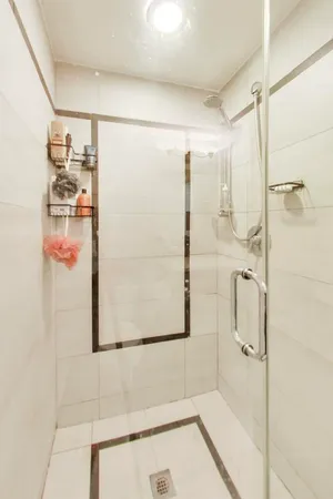 $2,400 | 3815 North Kedzie Avenue, Unit 1N, Chicago, IL 60618