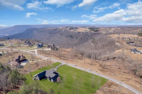 $1,100,000 | 1115 River Bluffs Drive, Jasper, TN 37347