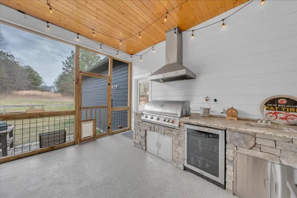 $1,125,000 | 1115 River Bluffs Drive, Jasper, TN 37347