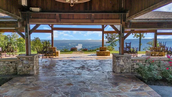 $1,100,000 | 1115 River Bluffs Drive, Jasper, TN 37347