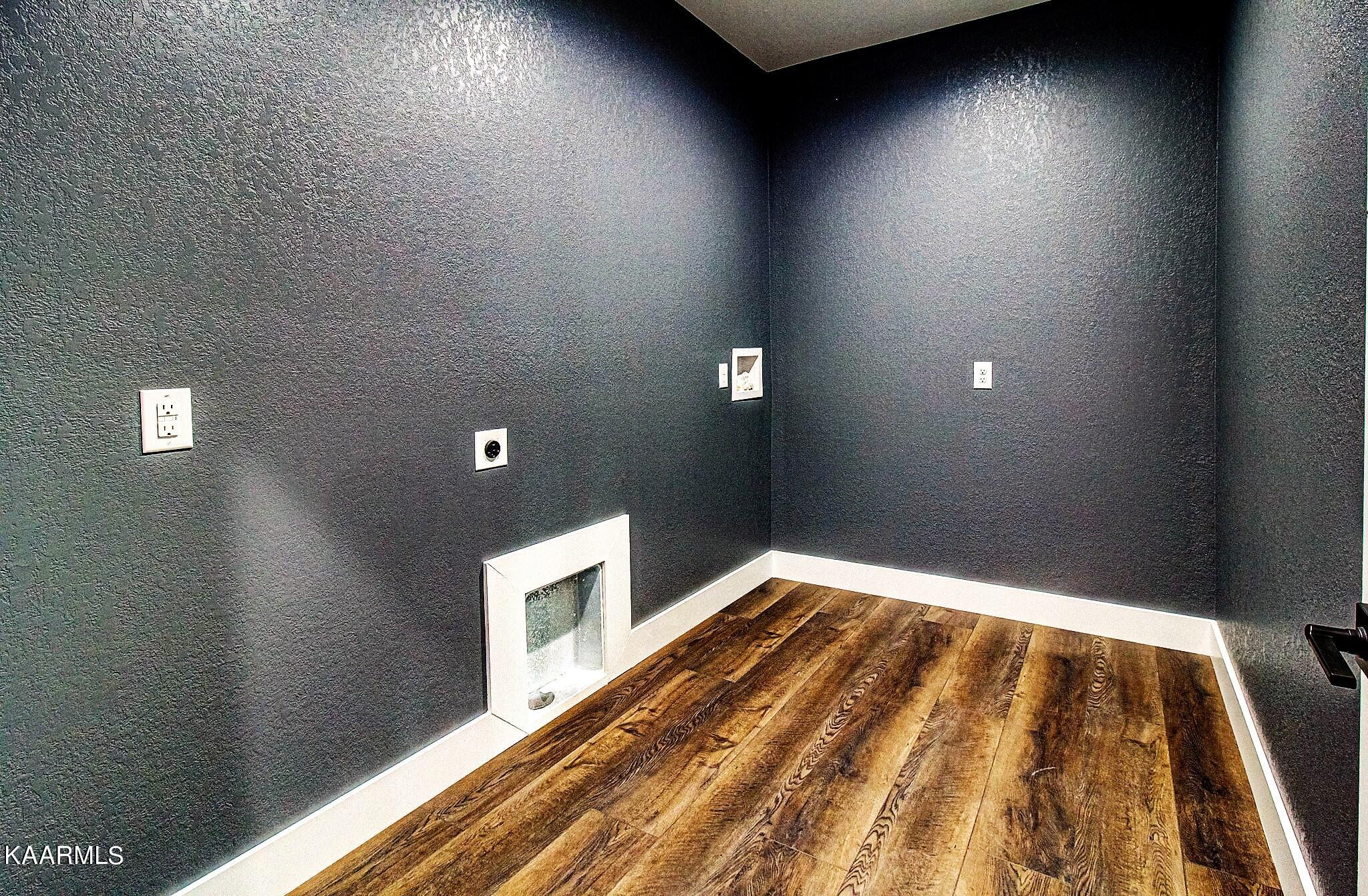304 Masters Lane Bean Station, TN 37708 - Photo 26 of 27 304 Masters Lane photo 21 filters