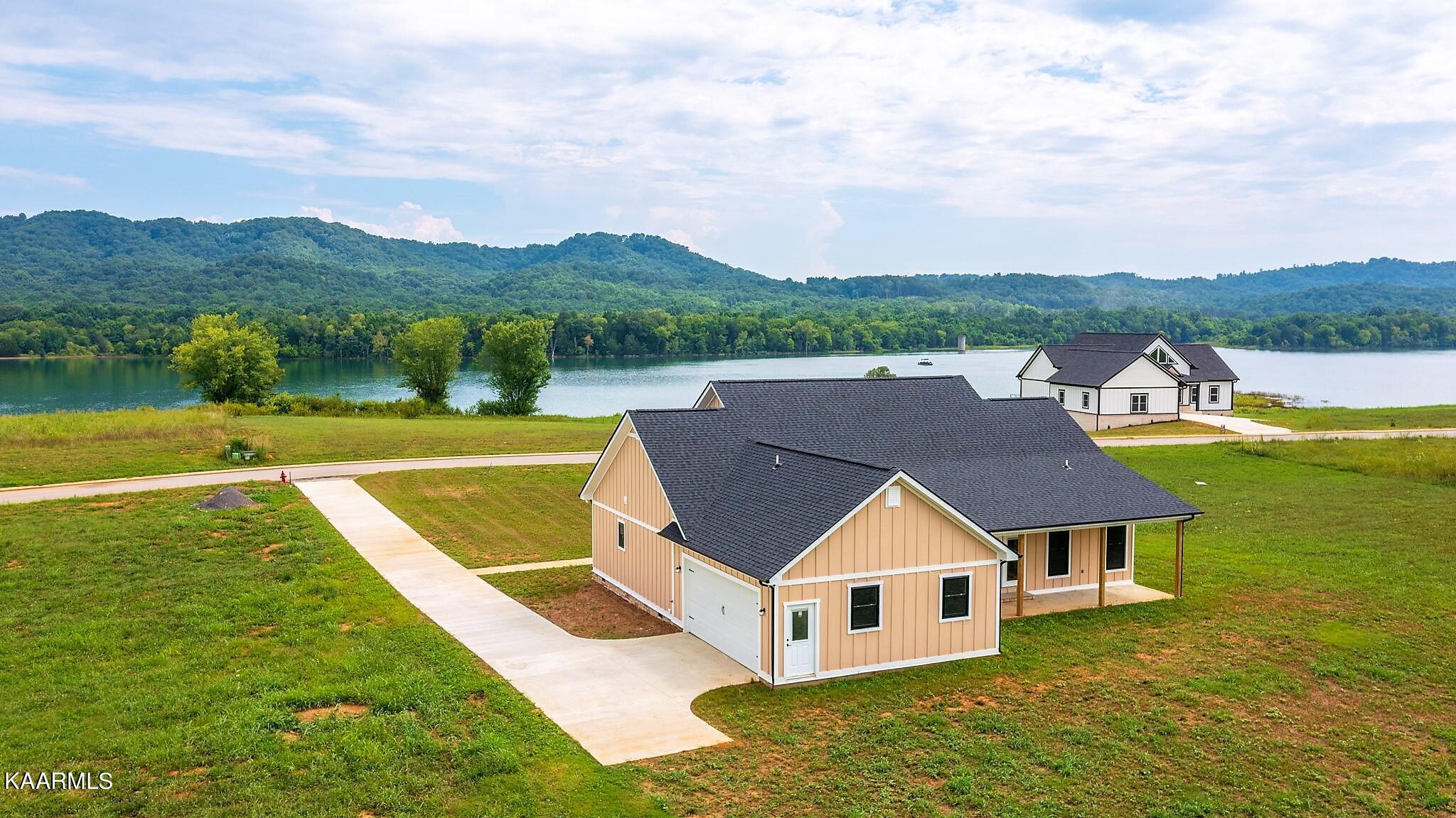 304 Masters Lane Bean Station, TN 37708 - Photo 4 of 27 304 Masters Lane photo 4 filters